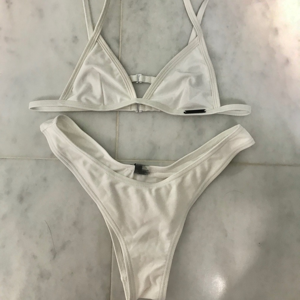 Kendall and Kylie White Bikini